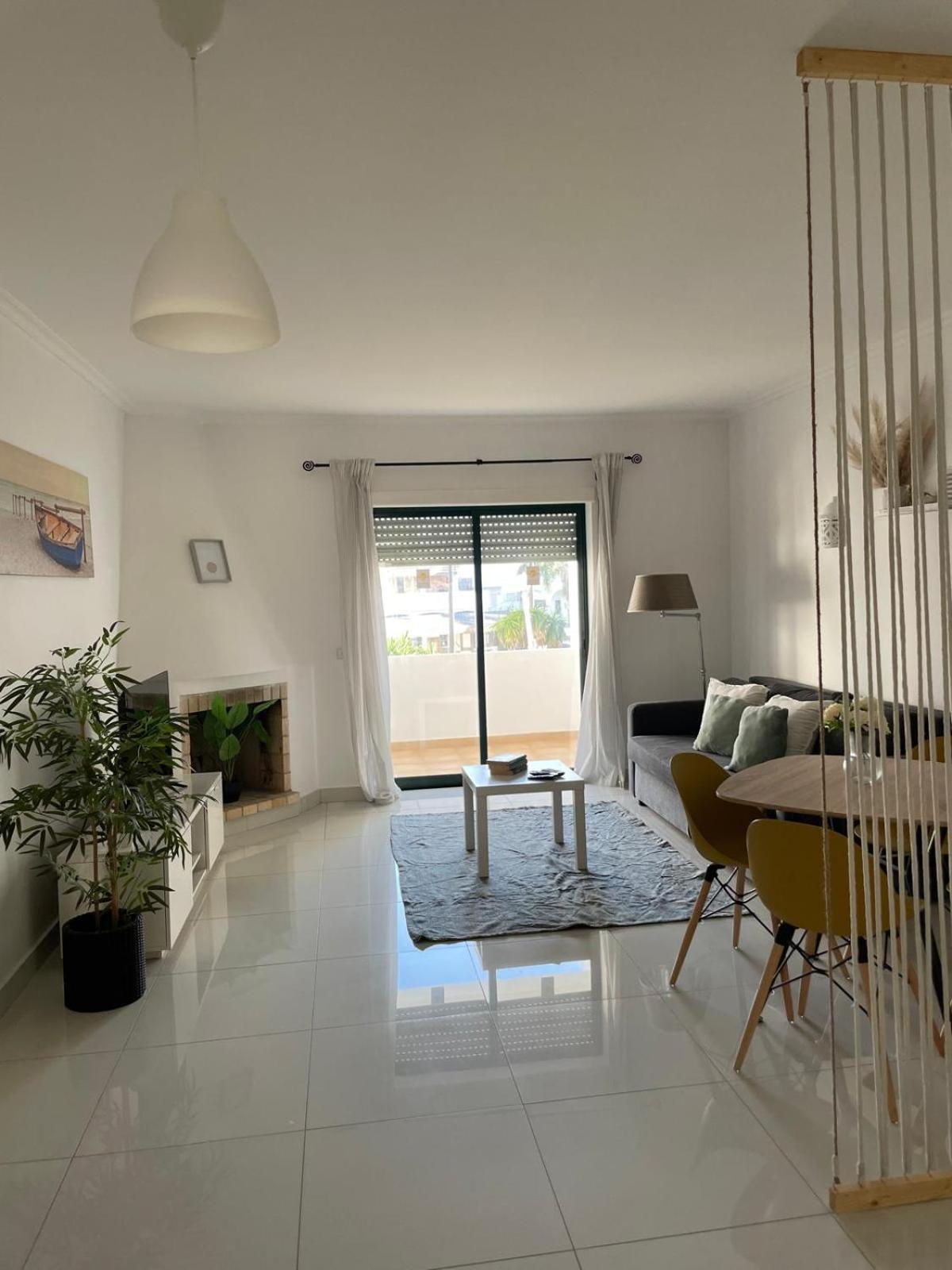 Apartamento Encantador A 100M Da Praia Carvoeiro  Dış mekan fotoğraf